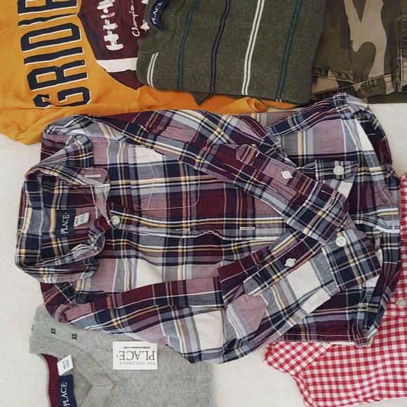 Lot boys size 4 bundle cargo  camo pants, long T, 2 dress shirts & 2 sweaters - Picture 6 of 9